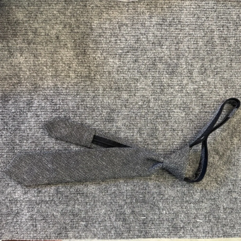 Cat & Jack Boys Gray Heather Zipper Tie S/M Linen Blend Formal Necktie